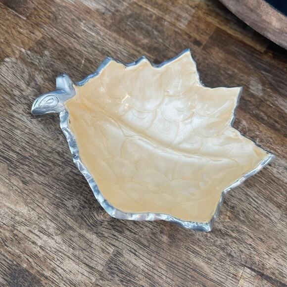 Julia Knight autumn Leaf bowl enameled - Picture 2 of 12